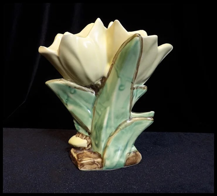 McCoy Tulip Vase - 8