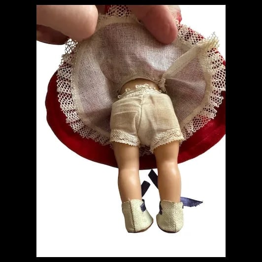 Vintage Muffie Doll red velvet Dress Story Book cali - 9