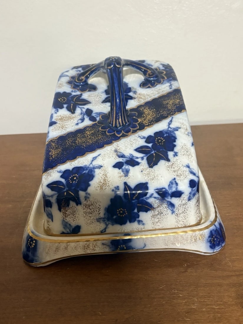 Flow Blue Covered Cheese Dish (1 of 11)