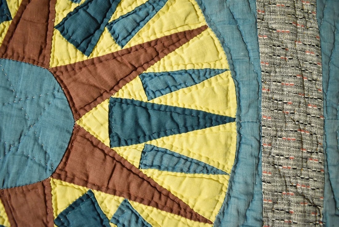 1870's Mariner's Compass Quilt - 4