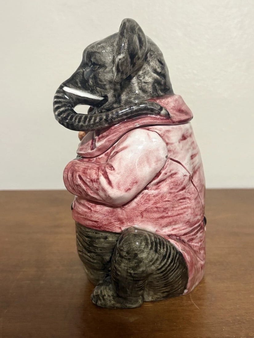Majolica Elephant Humidor - 2
