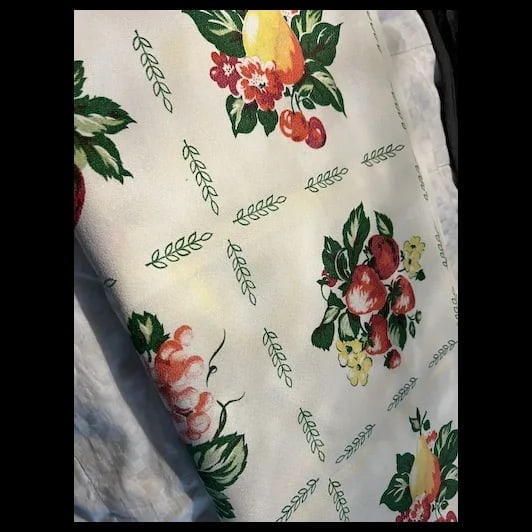 Vintage 1950s MINT Bark cloth table cloth 46x50" never used - 5