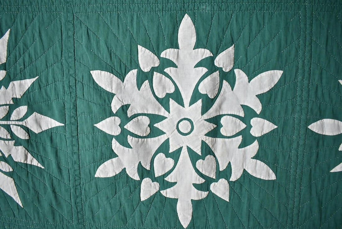 40's Snowflake Applique Quilt - 4