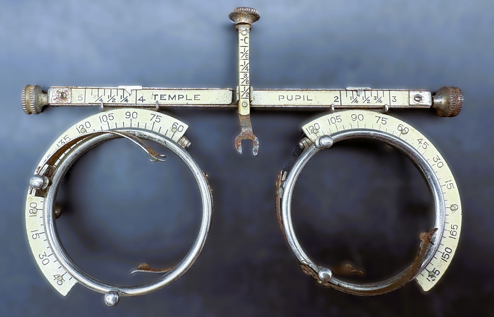 Antique Optometrist's Trial Lens Frame Steampunk: Date/Period: Approx 1920-1940's Dimension: Material: mixed materials Additional Information: Antique Optometrist's Trial Lens Frame Steampunk Shipping: Domestic: Flat-rate of $10.00 to anywhere within