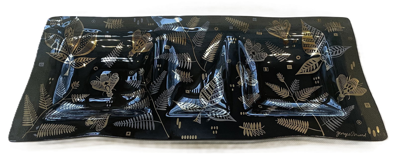 MCM Georges BRIARD Signed Smoke GLASS Divided TRAY DISH w/Gold Silver BEES 18.5": Date/Period: Approx 1960's Dimension: Approx. 18.5" x 8.5" Material: glass Additional Information: MCM Georges BRIARD Signed Smokey GLASS Divided TRAY DISH w/Gold Silver BEES Shipping: Domestic: Flat-