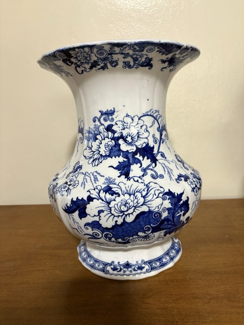 Cauldon Flow Blue Vase (1 of 5)