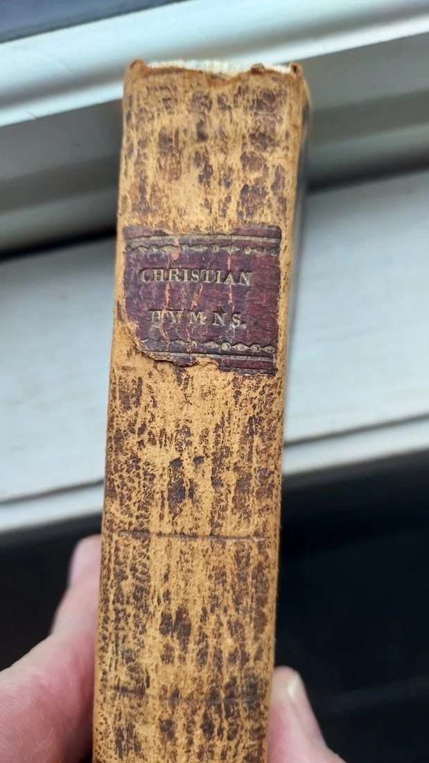 Bible 1817 CHRISTIAN HYMNS Pocket reference To Independence: Great looking piece in very good condition . No torn pages. Corners of book turning up slightly. Mentions 29 years from Independence. One like this book sold for $120 in horrible condition.