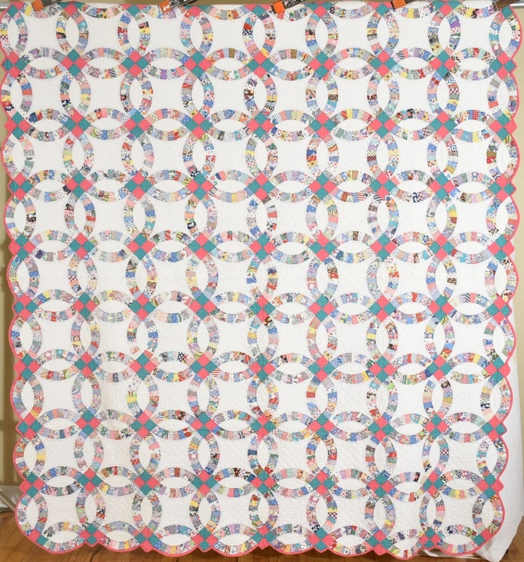 30's Double Wedding Ring Quilt (1 of 8)