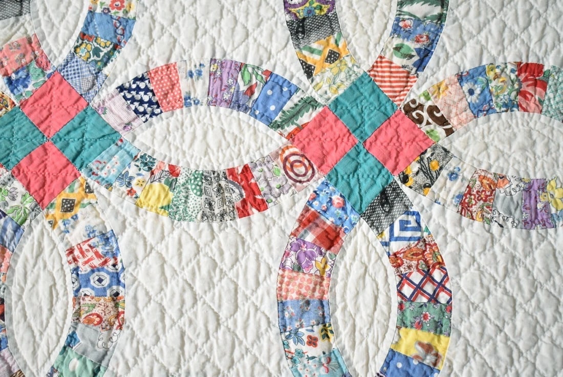 30's Double Wedding Ring Quilt - 7