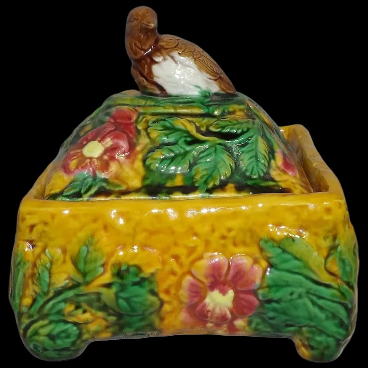 Majolica Lidded Trinket Box with Bird and Flowers (1 of 8)