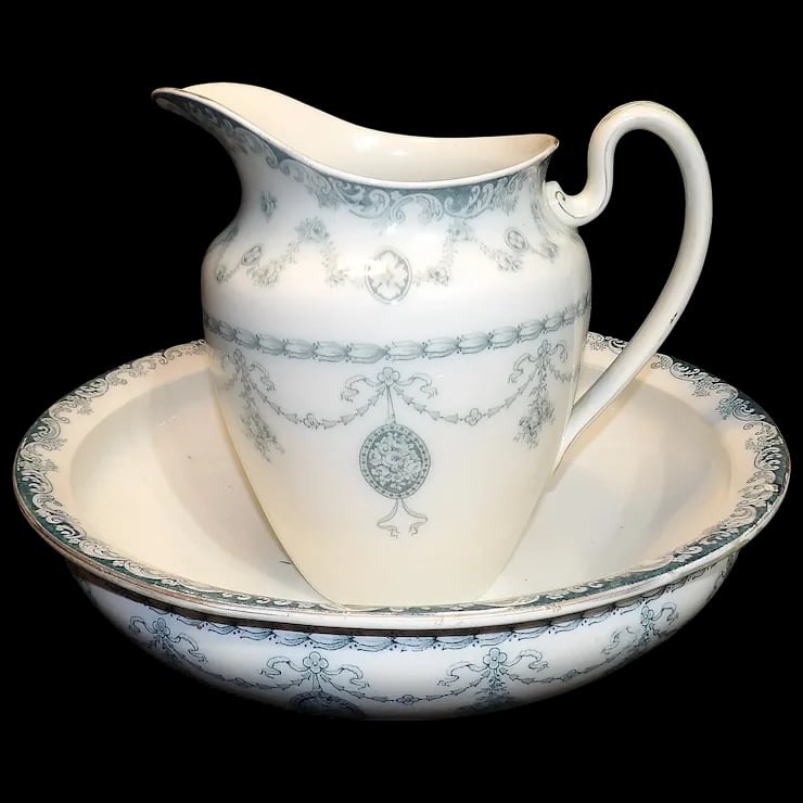 Antique John Maddock & Sons Royal Vitreous England Superior Wash Basin and Pitcher (1 of 11)