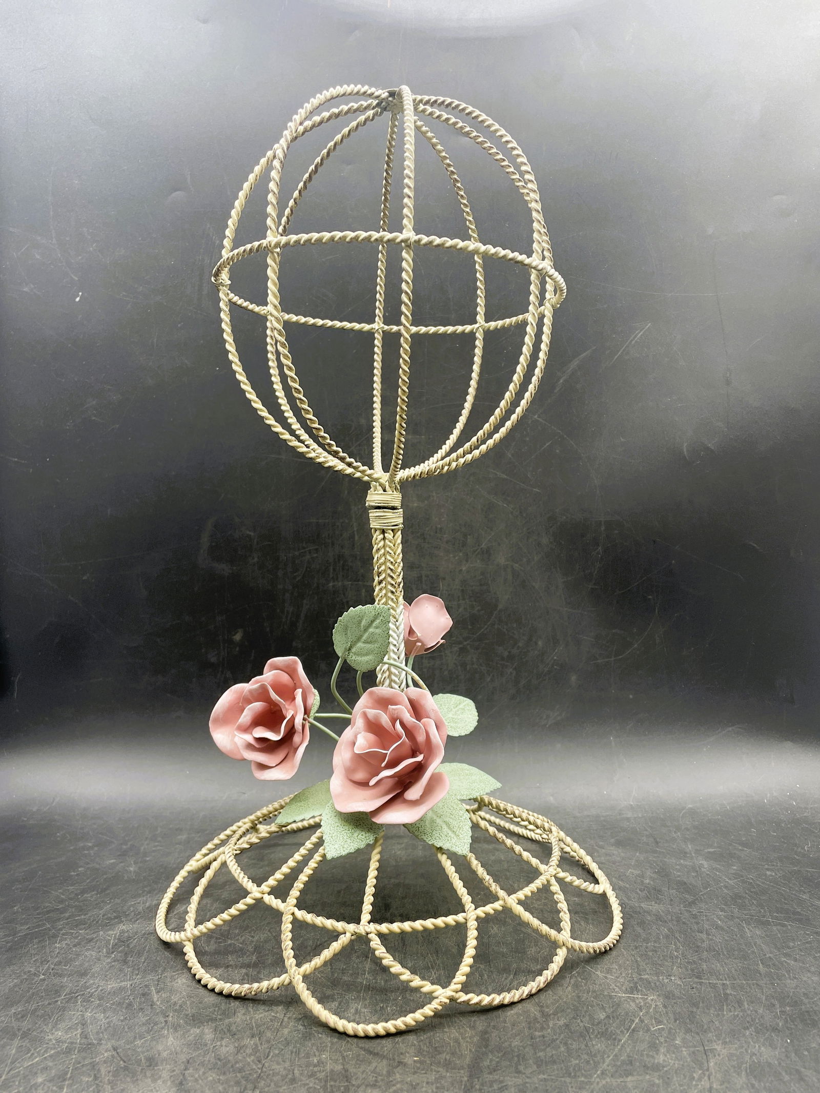 VTG Hat Stand Pink Roses Shabby Chic Cottage Wig Stand: Date/Period: unknown Dimension: Approx. 15.5" x 8.5" Material: metal Additional Information: Twisted Wire/Metal Hat Wig Stand Pink Roses Flowers Store Display Shabby Chic Shipping: Domestic: Flat-rate