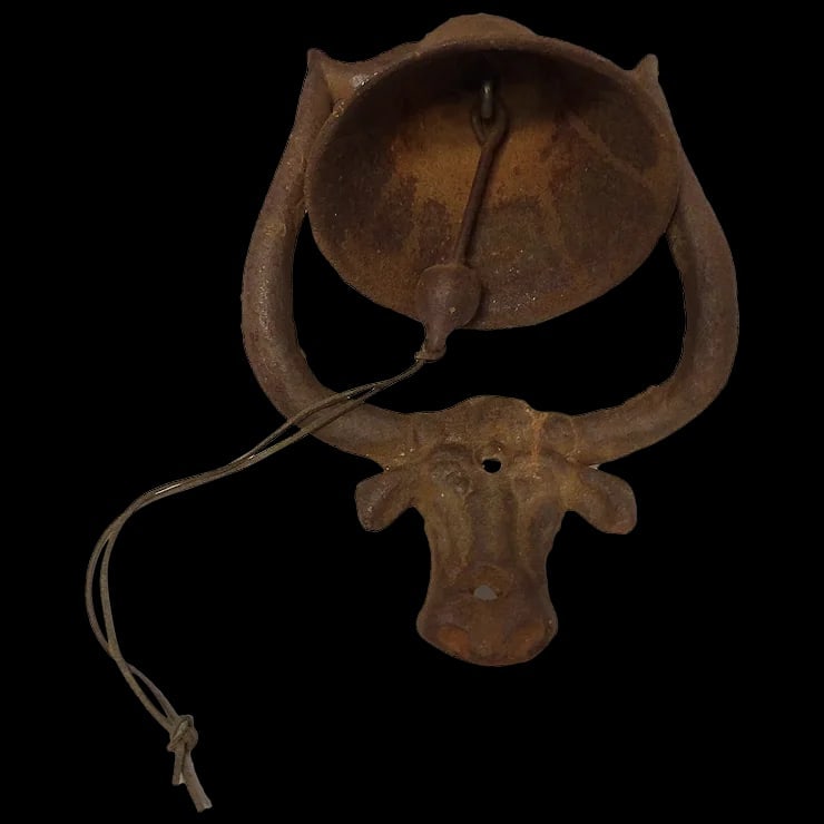 Vintage Rustic Cast Iron Dinner Bell 12” Wall Mount Texas Longhorn Bull (1 of 9)