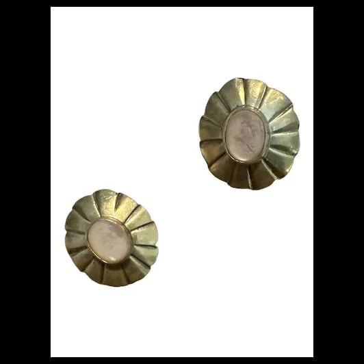 Vintage sterling silver & mother of pearl Zuni clip on earrings - 2