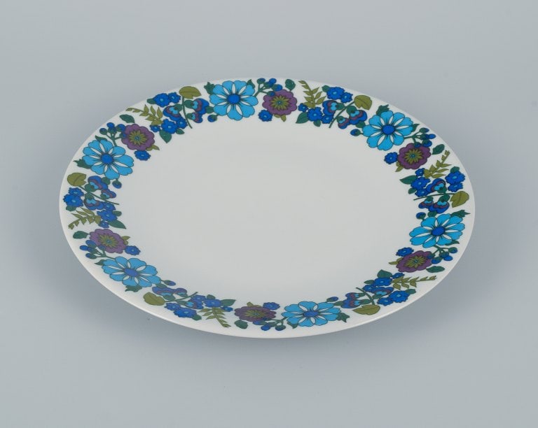 Paar, Bavaria, Jaeger & Co, Germany. A set of six retro dinner plates in porcelain with a floral - 3