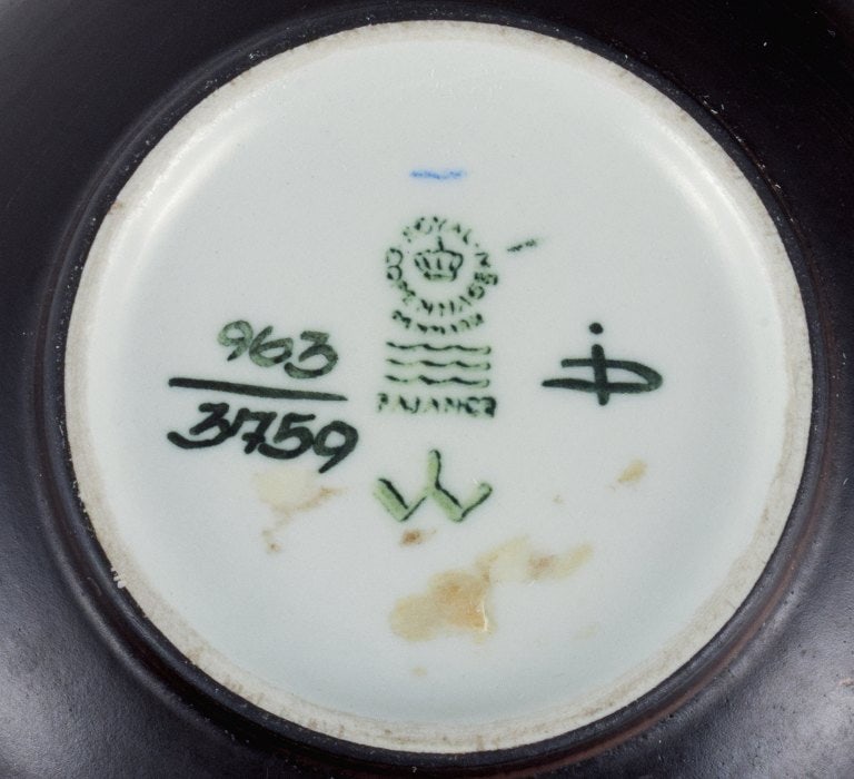 Ivan Weiss for Royal Copenhagen, vase and bowl in faience. - 8