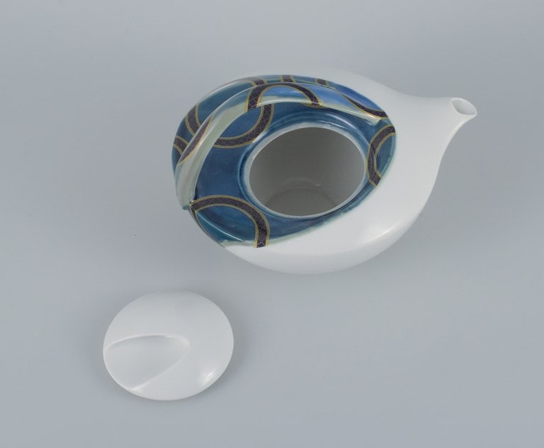 French designer, avant-garde style, unique egoist tea service in hand-painted porcelain consisting - 3
