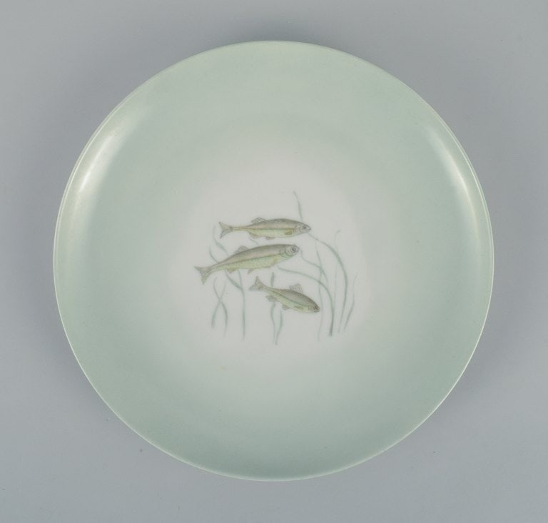 Th. Karlinder for Bing & Grondahl. Six hand-painted dinner plates with fish motifs. - 7