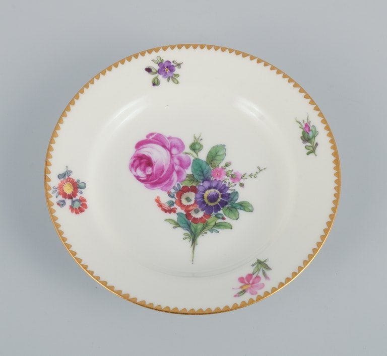 B&G, Bing & Grondahl Saxon flower. six cake plates decorated with flowers and gold trim. - 7