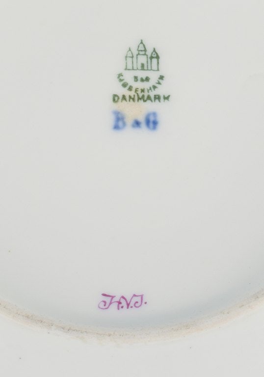 B&G, Bing & Grondahl Saxon flower. Four deep plates decorated with flowers and gold rim. - 6