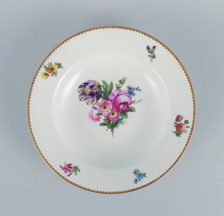 B&G, Bing & Grondahl Saxon flower. Five deep plates decorated with flowers and gold rim. - 5