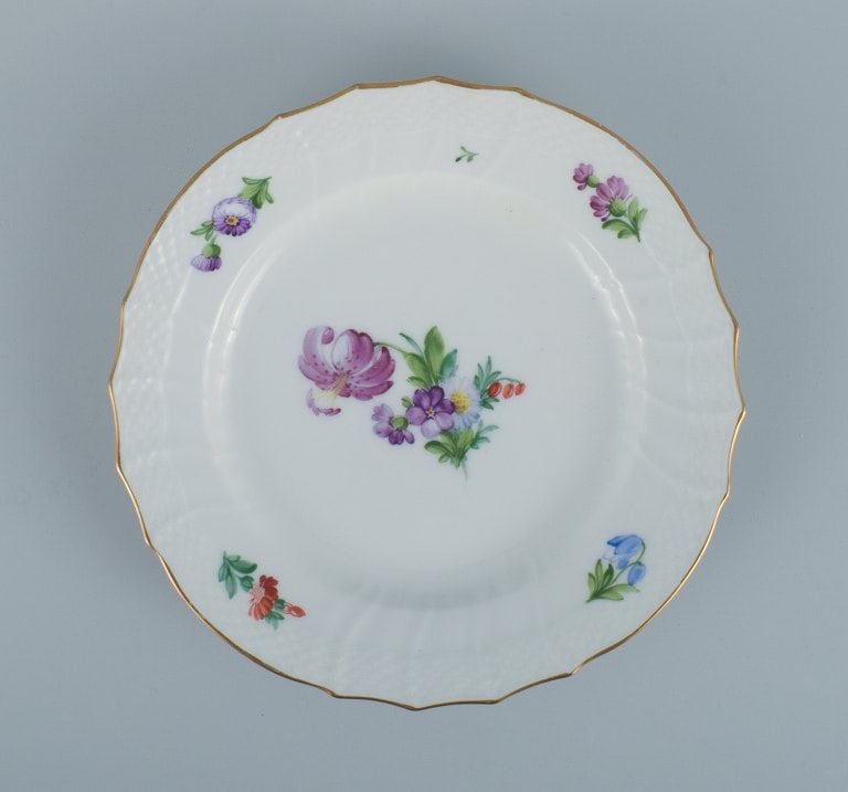 Royal Copenhagen, Light Saxon Flower, five lunch plates. - 6