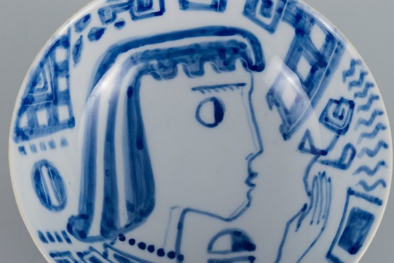 Gunnar Nylund for Rörstrand, Sweden, unique ceramic bowl hand painted with woman in profile. - 4