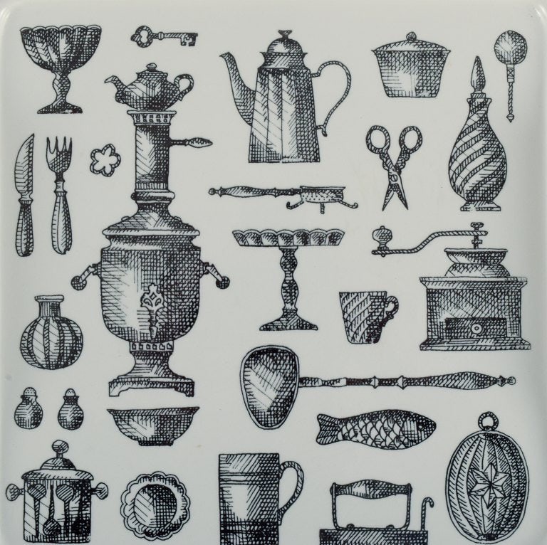 Arabia, Finland, porcelain tray decorated with antique kitchen utensils. - 2