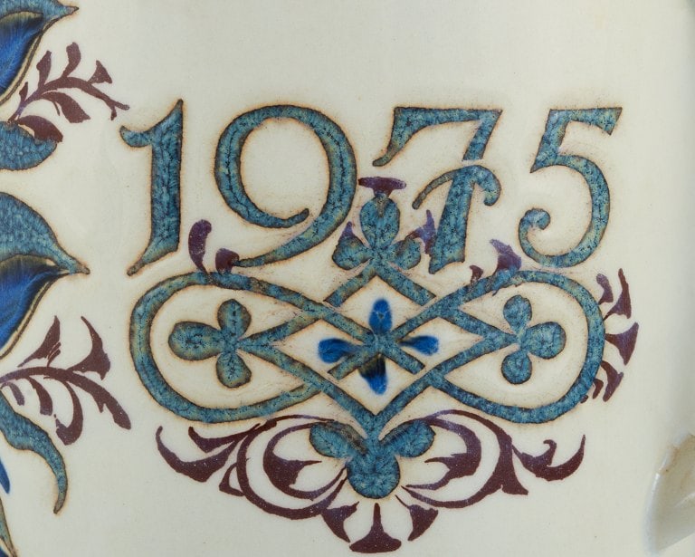 Nils Thorsson for Royal Copenhagen. Large anniversary mug in earthenware. 1775-1975. - 5