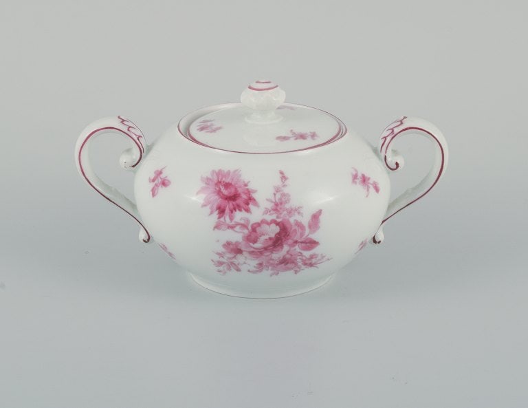 Rosenthal, a tea set consisting of teapot, creamer and sugar bowl. - 4