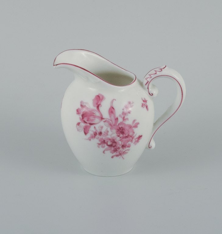 Rosenthal, a tea set consisting of teapot, creamer and sugar bowl. - 5