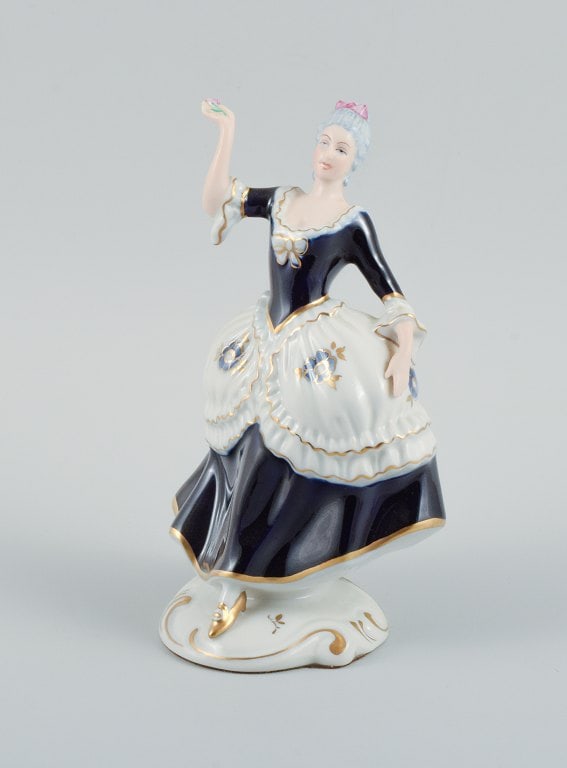 Royal Dux. Rococo couple in hand-painted porcelain. - 5