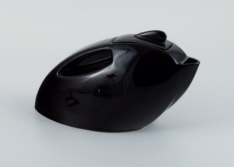 Black designer teapot in porcelain. Late 1900s. - 3
