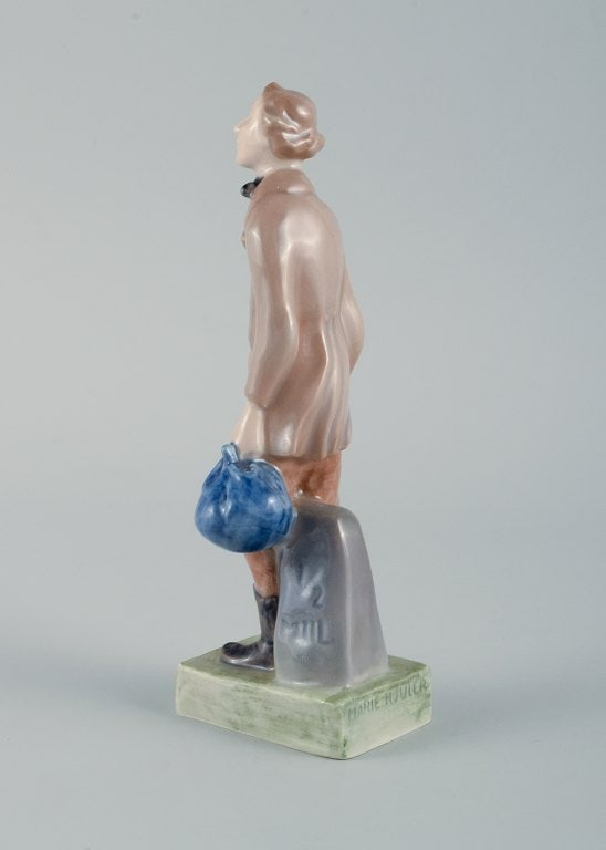 Royal Copenhagen Figure H.C. Andersen # 5245. - 4