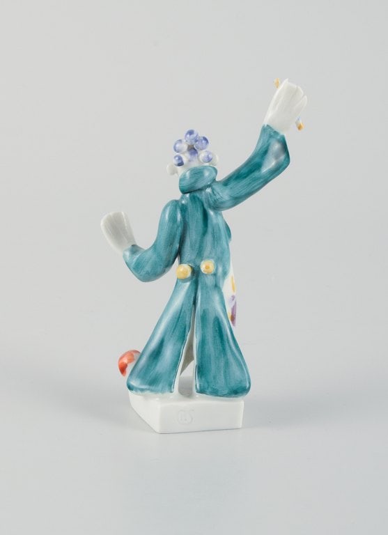 Peter Strang (b.1936) for Meissen. Figure in hand-painted porcelain. Conductor from the clown - 4
