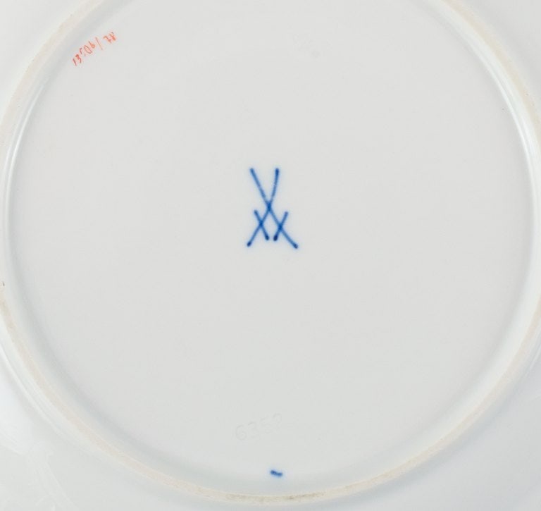 Two rare Art Deco Meissen plates with hand-painted peacocks and gold decoration. 1930s. - 5