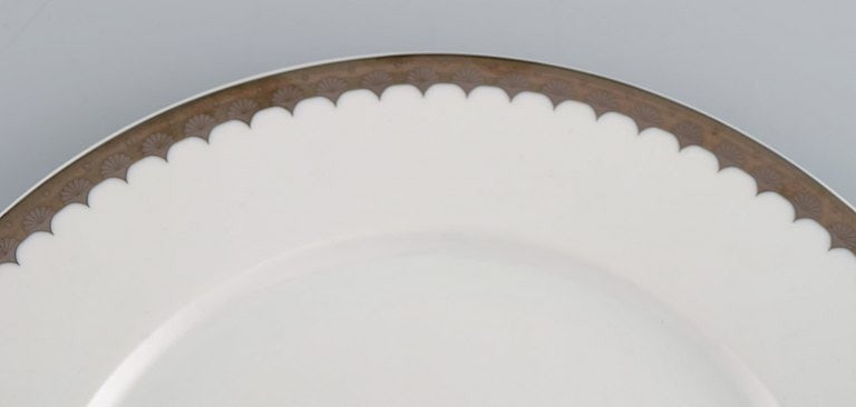 Sigvard Bernadotte for Christineholm. Twelve large dinner plates in porcelain with silver border. - 4