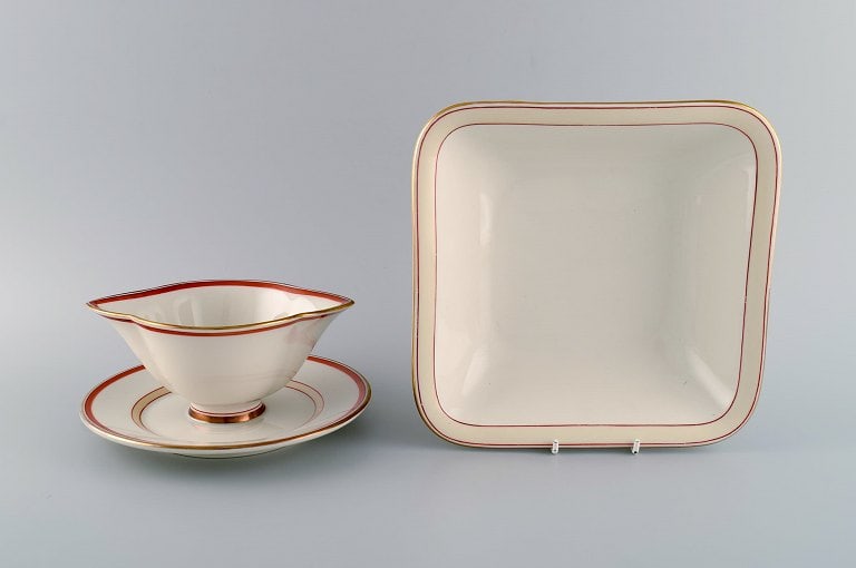 Christian Joachim for Royal Copenhagen. "The Spanish pattern". Bowl and sauce boat in hand-painted - 2