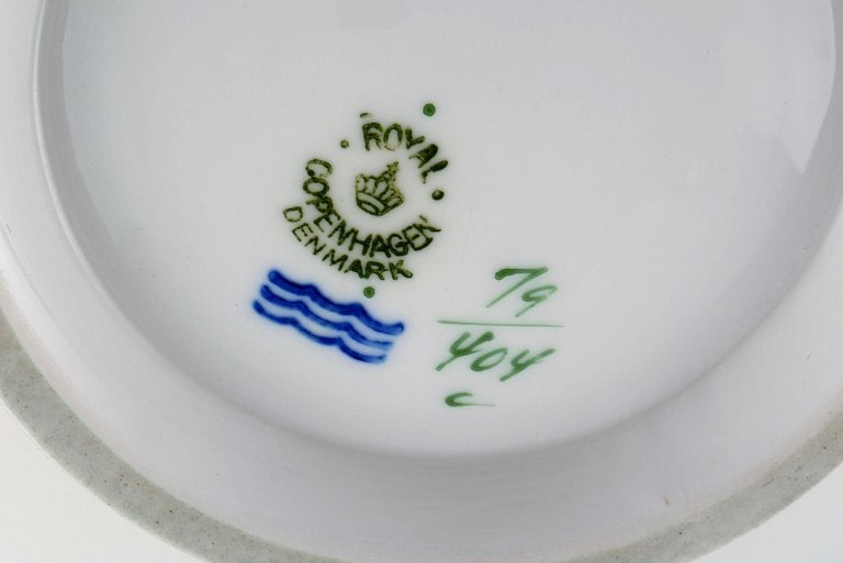 Christian Joachim for Royal Copenhagen. "The Spanish pattern". Soup tureen in hand-painted - 6