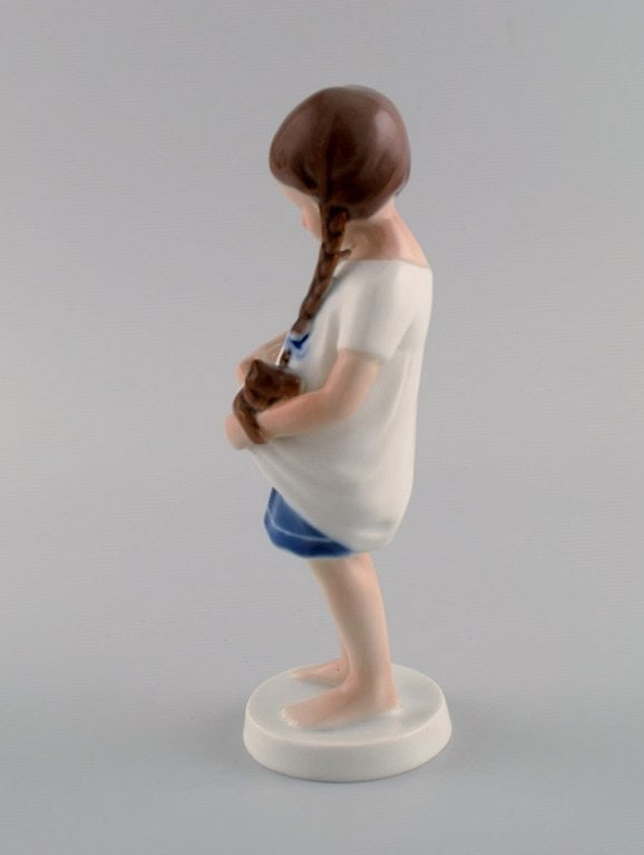 Bing & Grøndahl porcelain figure. Girl with cat. 1970s. Model number 1779. - 4