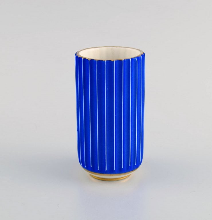 Early blue Lyngby porcelain vase in with gold decoration. Mid 20th century. - 3