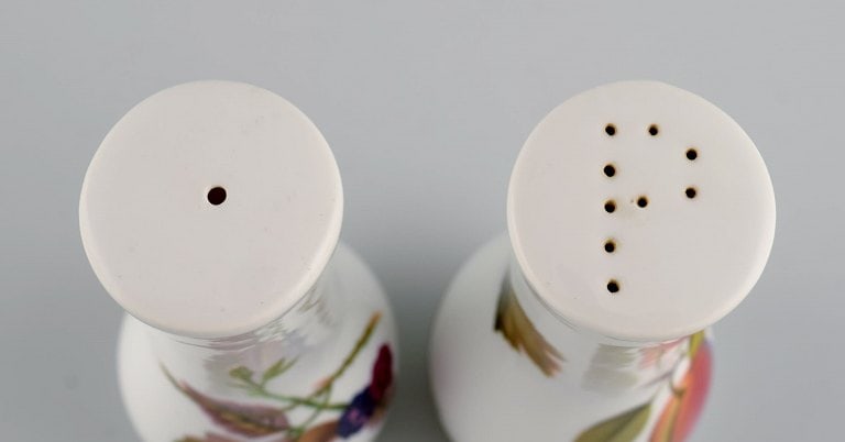 Royal Worcester, England. Evesham mustard jar and salt / pepper shakers in porcelain decorated with - 3