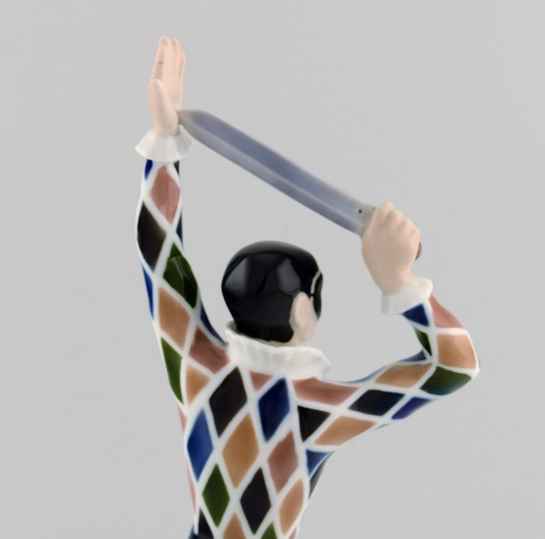 Ebbe Sadolin for Bing & Grøndahl. Harlequin porcelain figurine. Model number 2354. 1970s. - 7