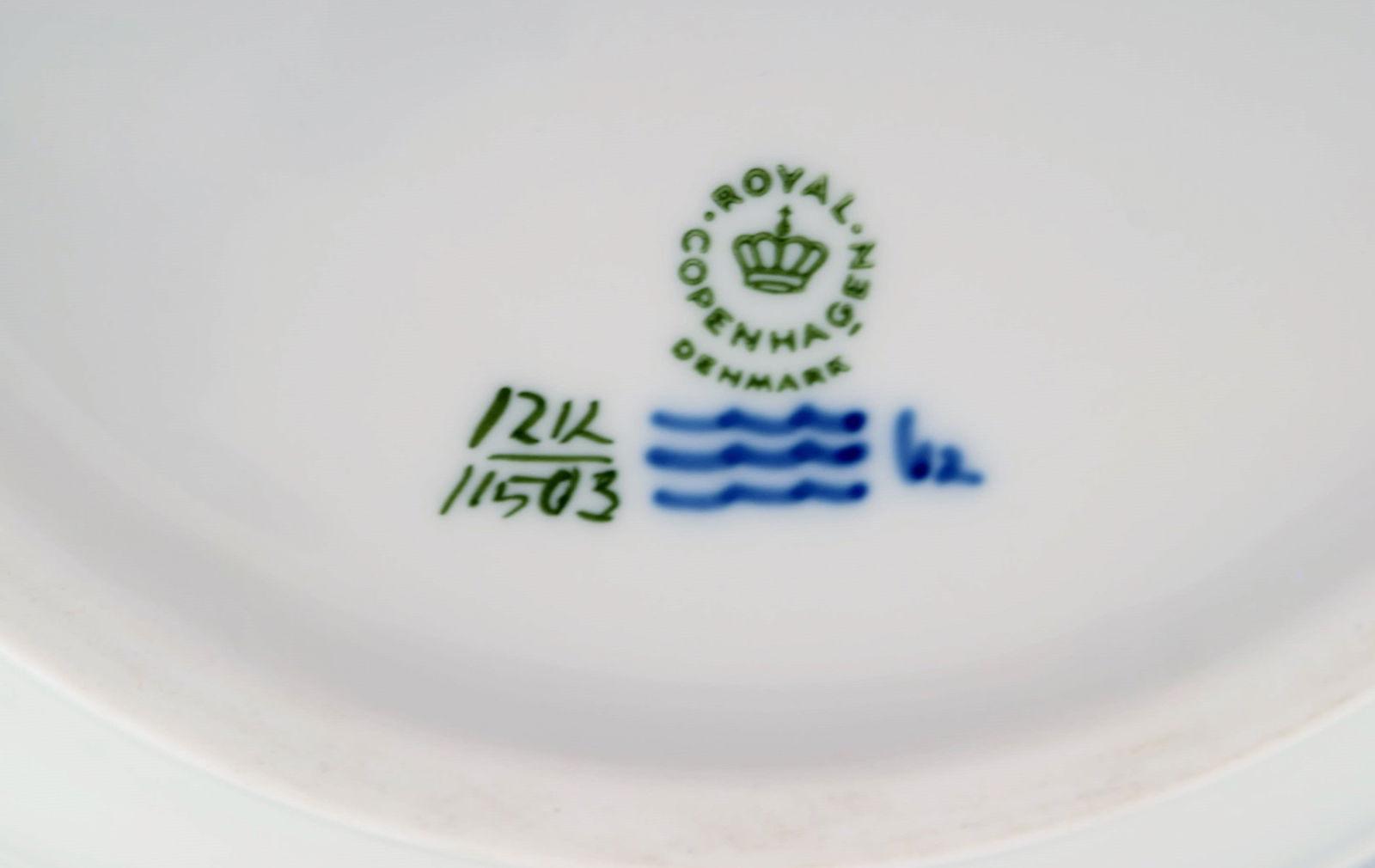 Royal Copenhagen Blue Fan lidded tureen. 1960s / 70s. Model number 1212/11503. Designed by Arnold - 5