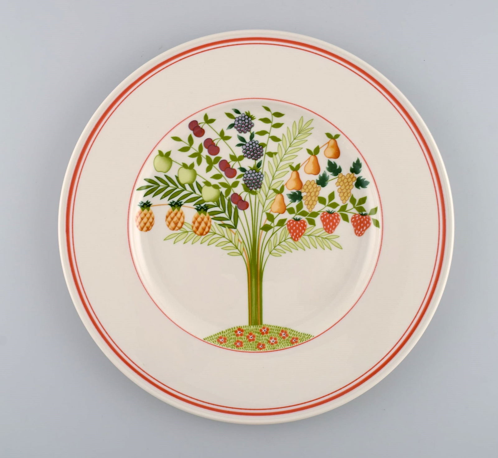 Villeroy & Boch. 10 Bon Appetit porcelain dinner plates decorated with fruit trees. Late 20th - 2