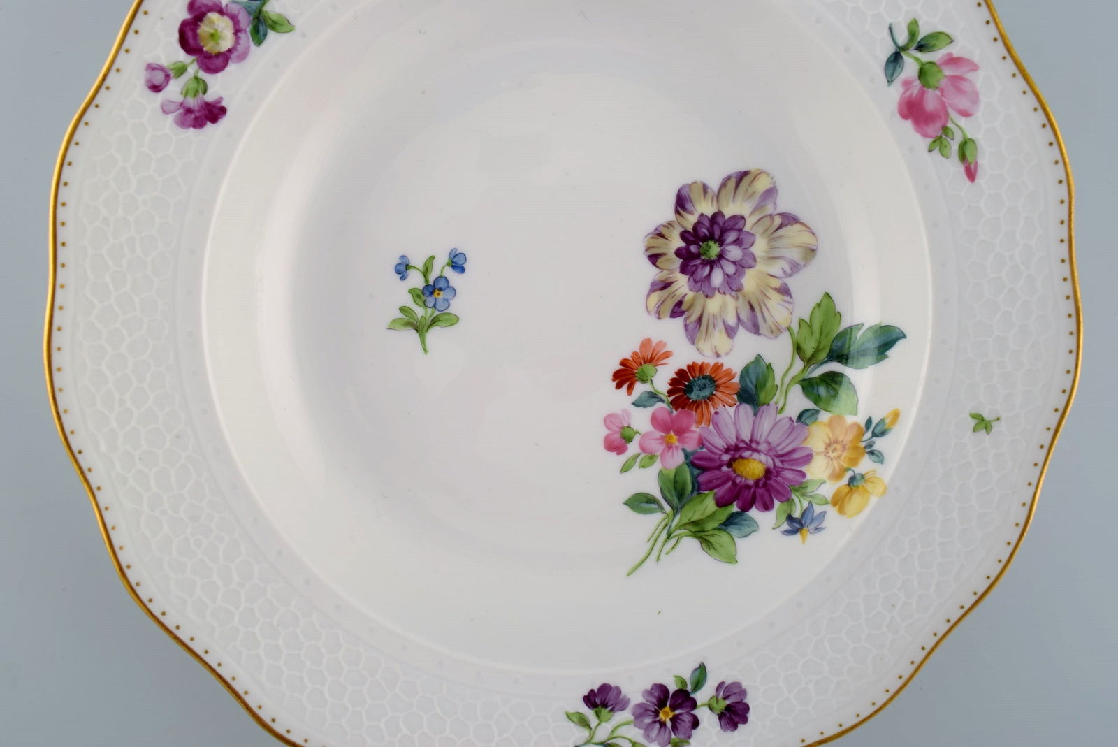 Royal Copenhagen Saxon Flower special version. Eight rare deep plates with hand-painted flowers and - 6