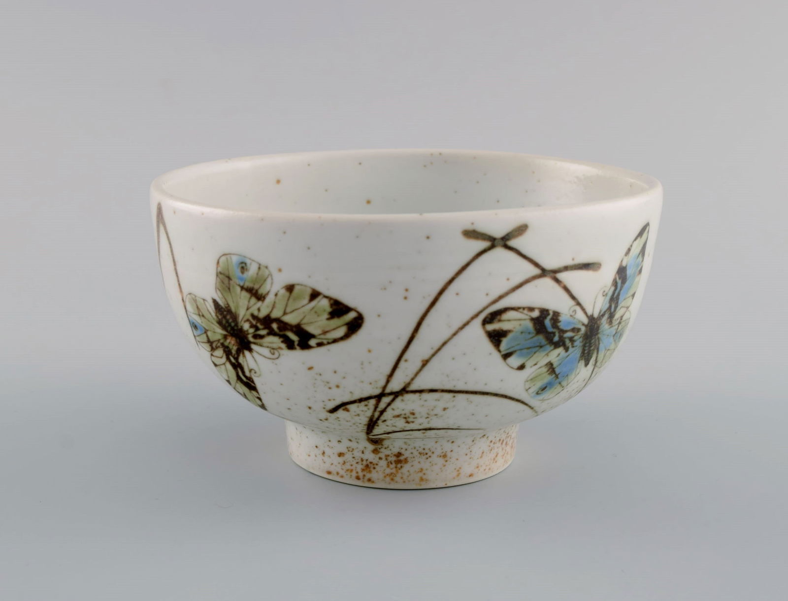 Nils Thorsson for Royal Copenhagen. Rare bowl in glazed faience decorated with butterflies. 1970s. - 6
