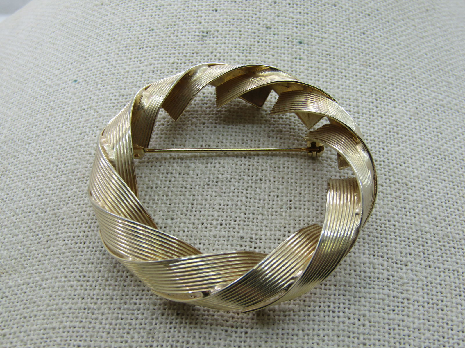 Vintage Gold Tone Wrapped Circle Brooch, 2.25" and 10mm wide - 2