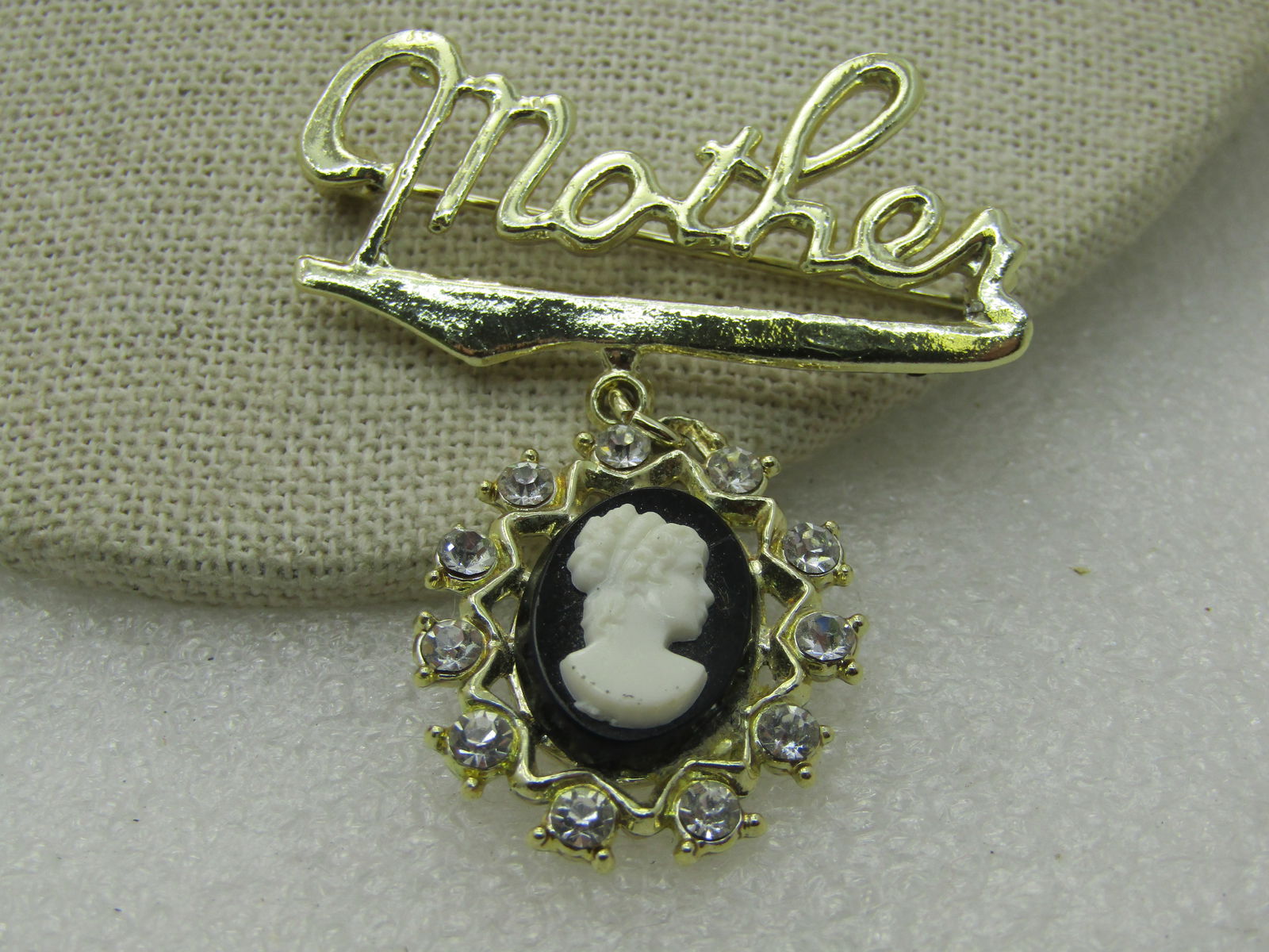 Vintage Mother Cameo Dangle Brooch, Rhinestones, 1960's - 4