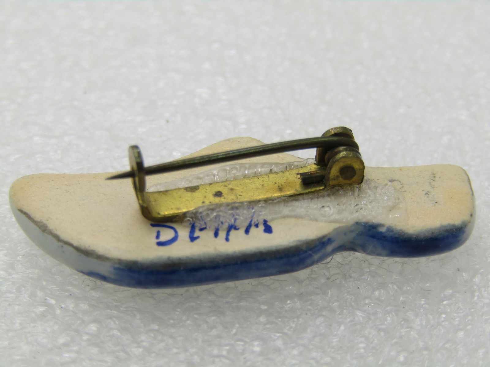 Vintage Delft Holland Shoe Brooch, Windmill Scene, Ceramic, 1.5', 1950's-1960's - 4